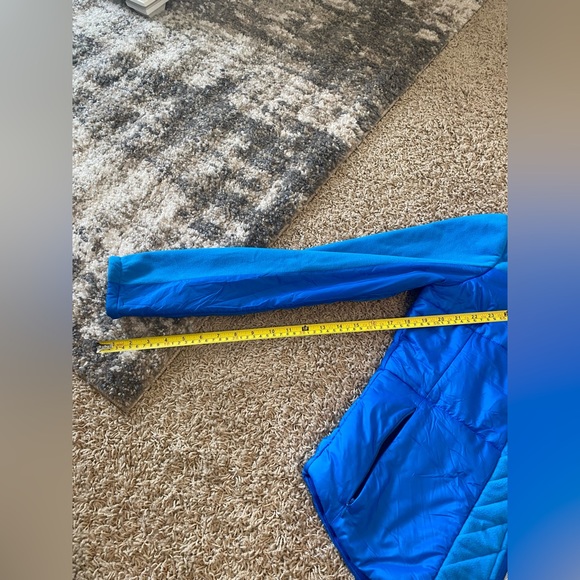 Lululemon St Moritz jacket - Picture 4 of 16